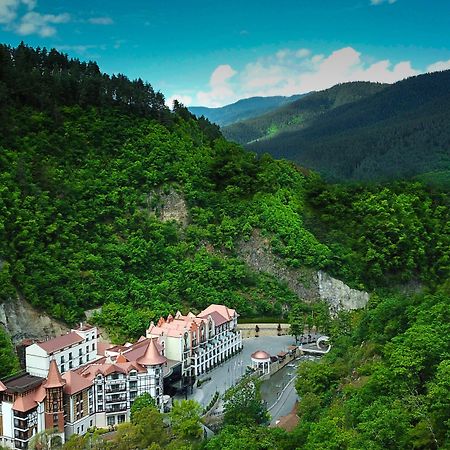 Crowne Plaza - Borjomi By Ihg Hotel Екстериор снимка The resort