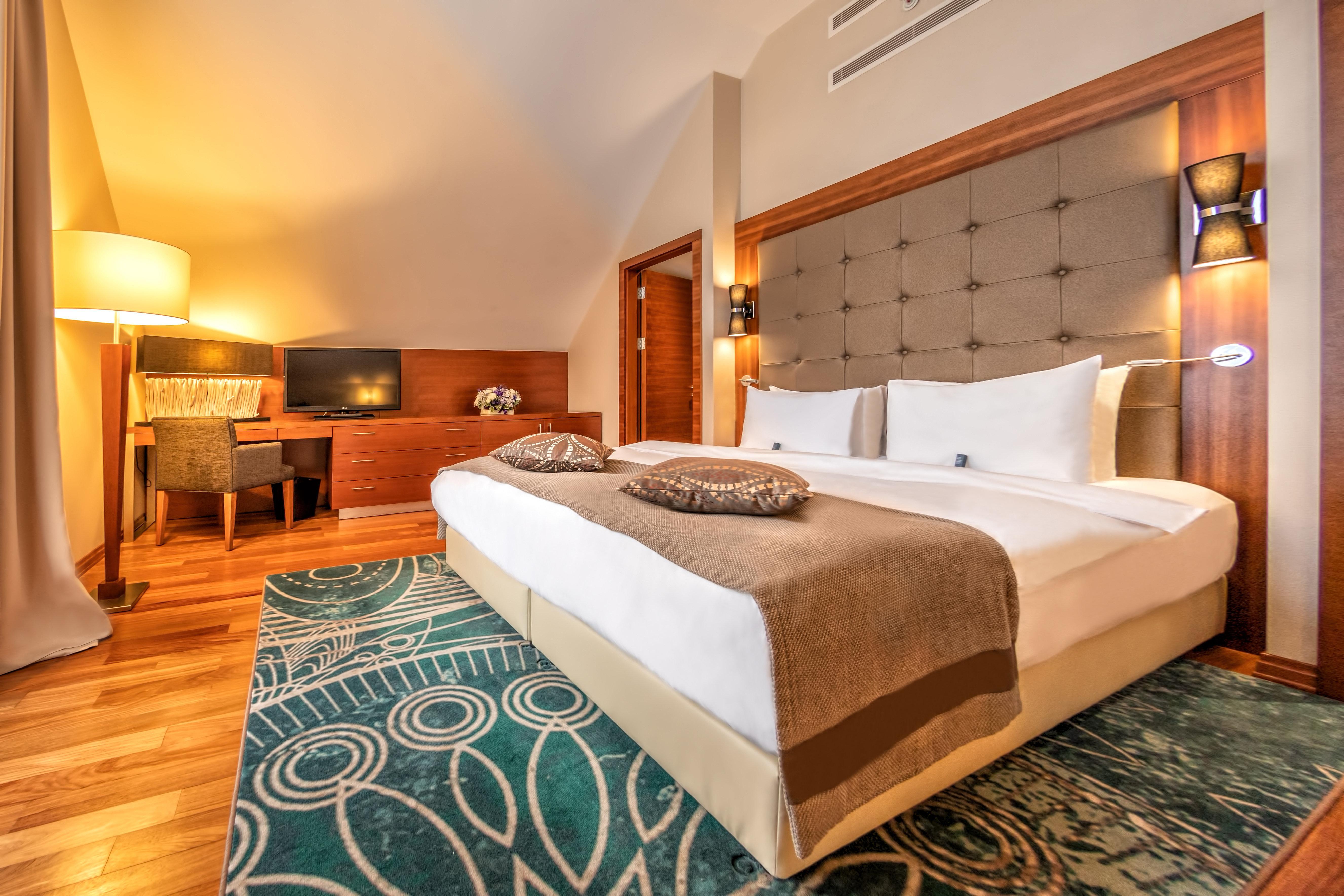 Crowne Plaza - Borjomi By Ihg Hotel Екстериор снимка Suite