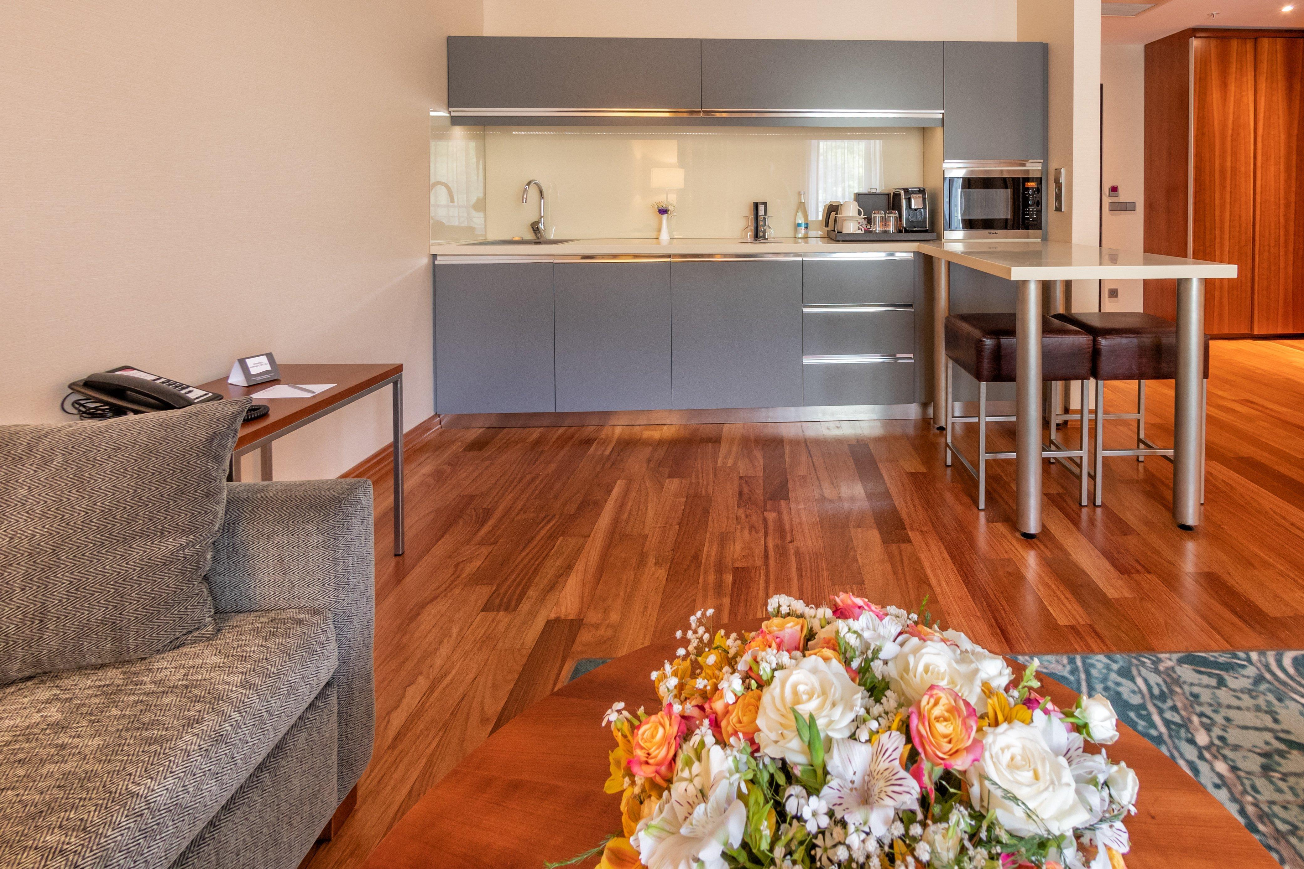 Crowne Plaza - Borjomi By Ihg Hotel Екстериор снимка A kitchen in a serviced apartment